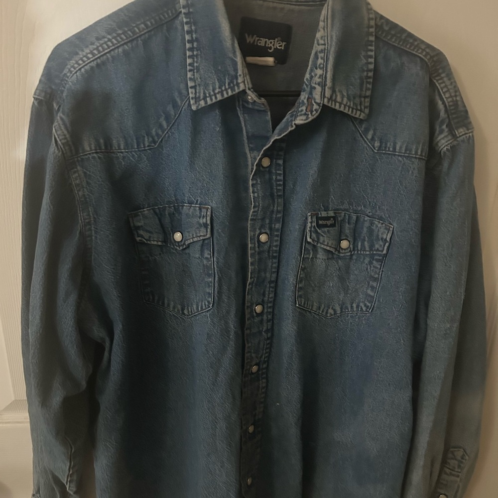 Wrangler Blue Denim Casual Button Down Shirt